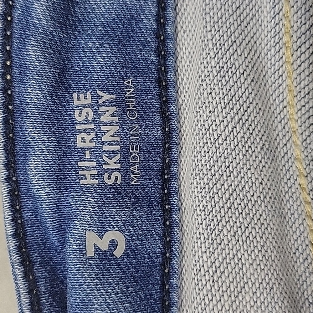 Arizona Jean Co Hi Rise Skinny Jeans for Women with Buttons Size 3 - Picture 8 of 12